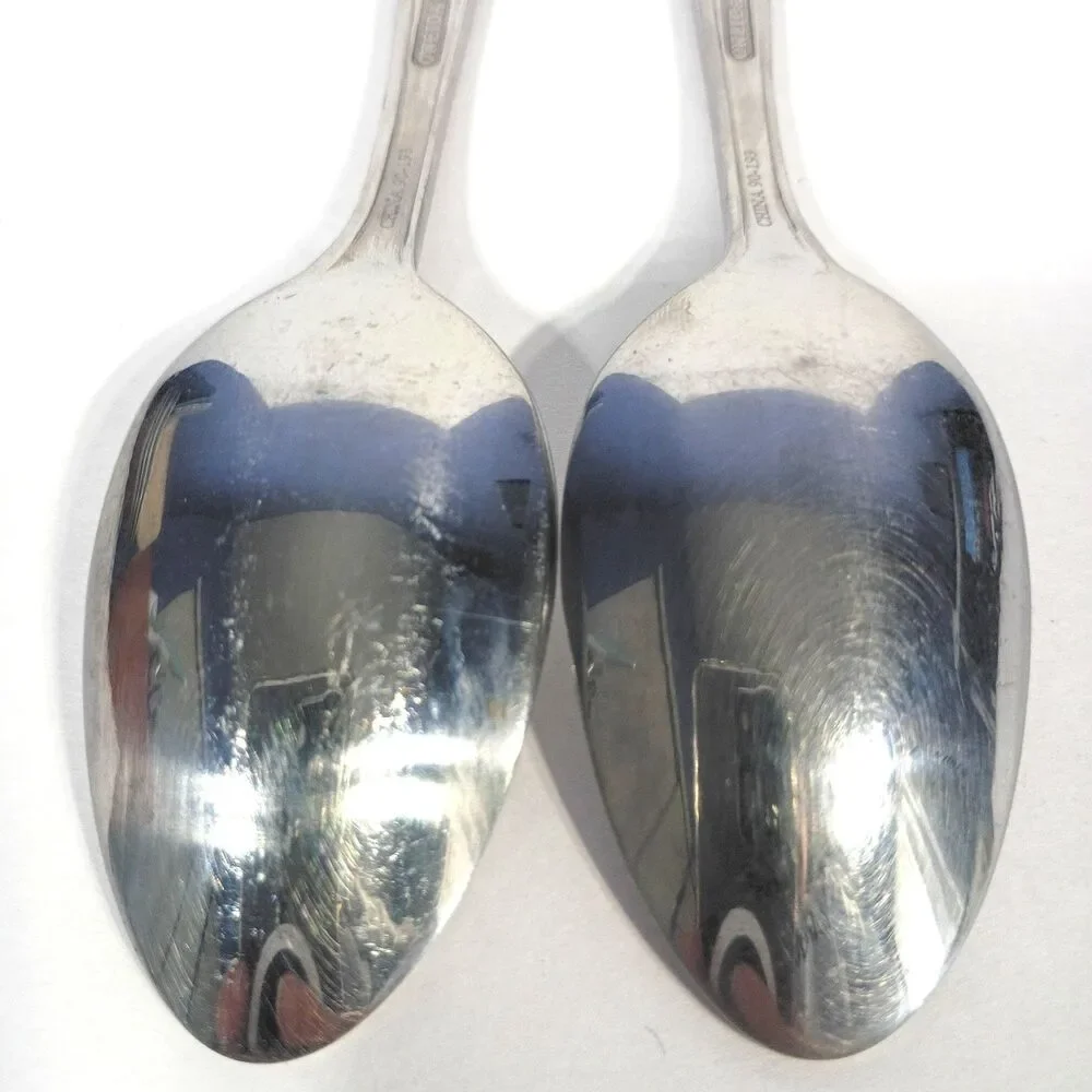 Oneida Southwyck Tea Spoons Lot of 2 Silverplate